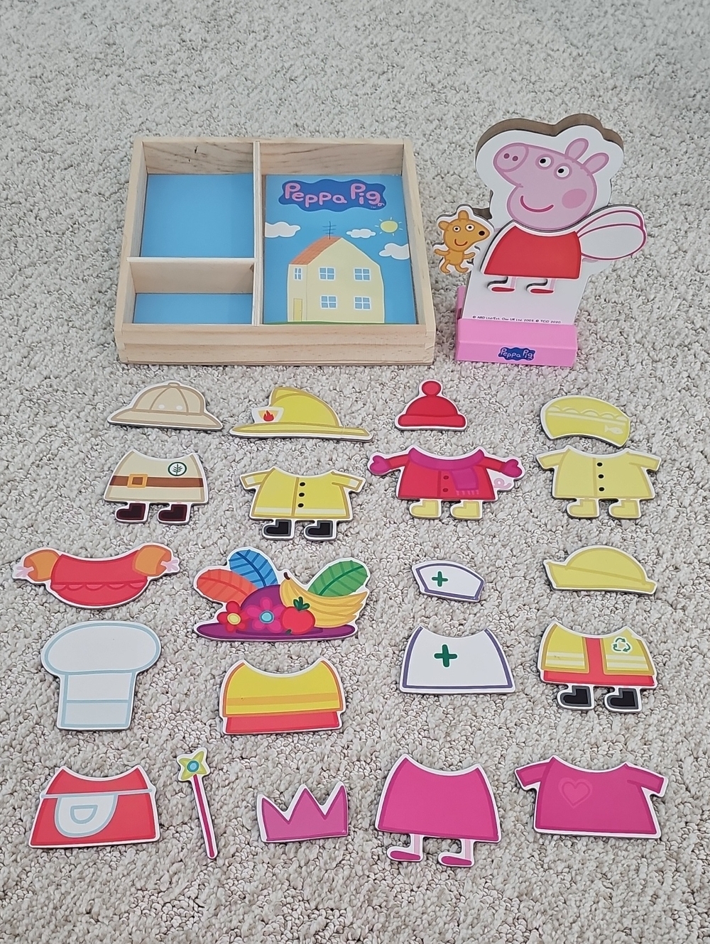 Peppa Pig Kids Dress-Up Magnetic Play Set